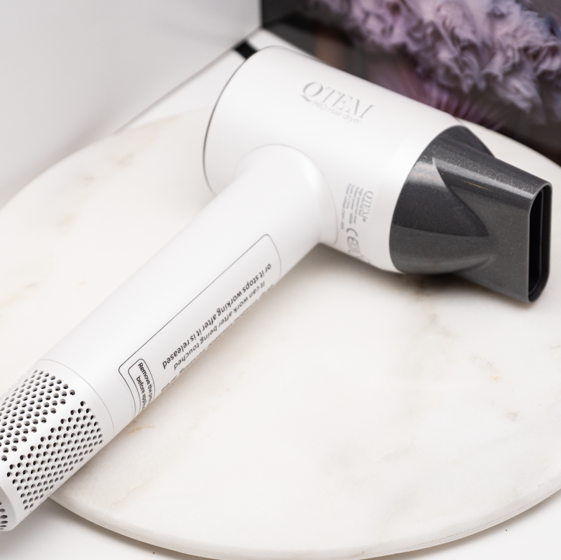 Лучший подарок для волос: фен Touch Sensing Hair Dryer Qtem